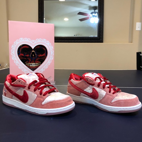 Nike Other - Nike SB Dunk Strangelove Special Box size 11